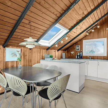Three-bedroom In Fanø