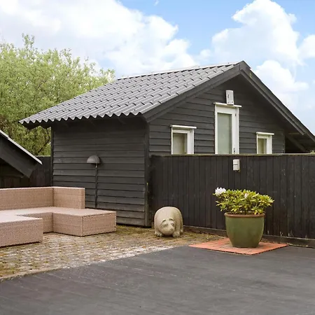 Three-bedroom In Fanø